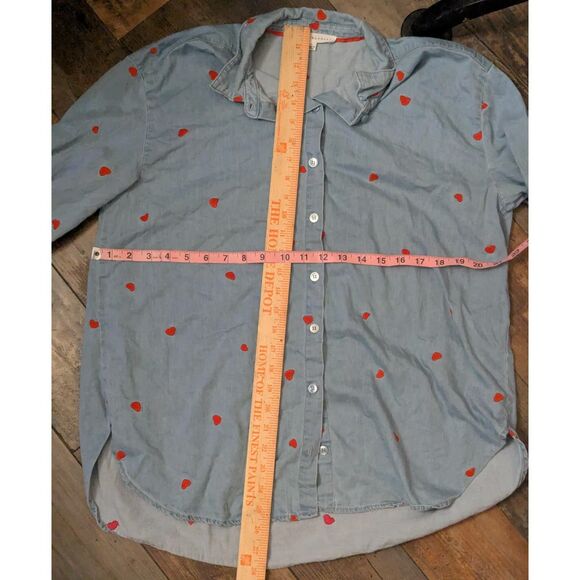 Jane + Delancey Heart Embroidered Chambray Shirt Medium Blue Denim Cotton - Picture 4 of 5
